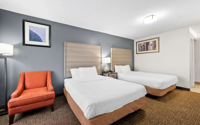 Quality Inn & Suites Fayetteville I-95