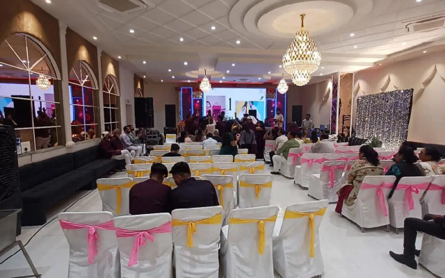 OYO Rooms Bani Park Bhrigu Marg