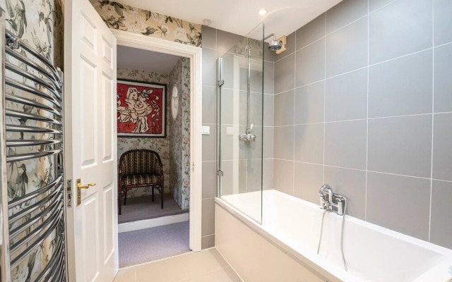 Classic Westminster Home near to Buckingham Palace