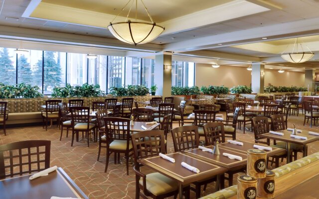 DoubleTree by Hilton Omaha Downtown