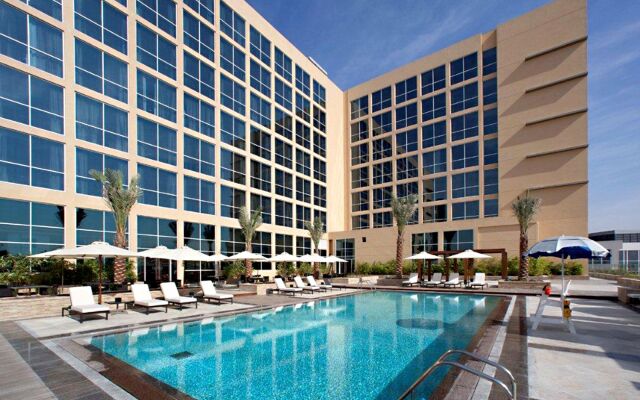 Отель Yas Plaza Circuit