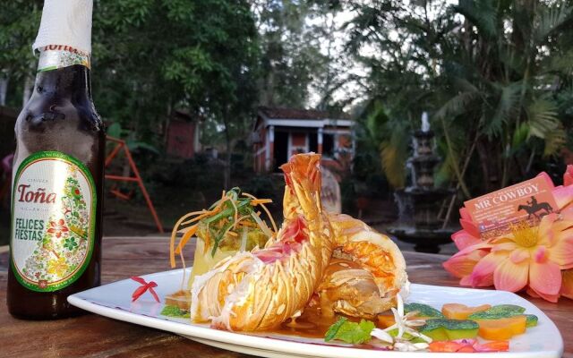 Mr Cowboy hotel y restaurante