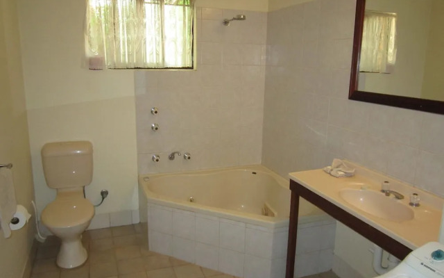 Marri Lodge & Cottages