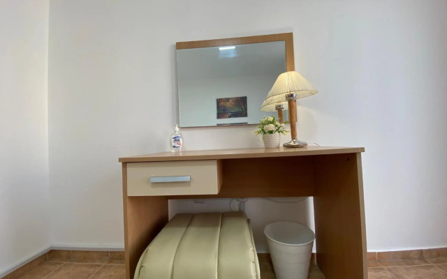 One Bedroom Apartment Anita Pool View А25