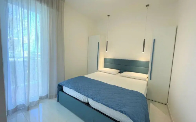 Apartment in a Prime Seafront Location