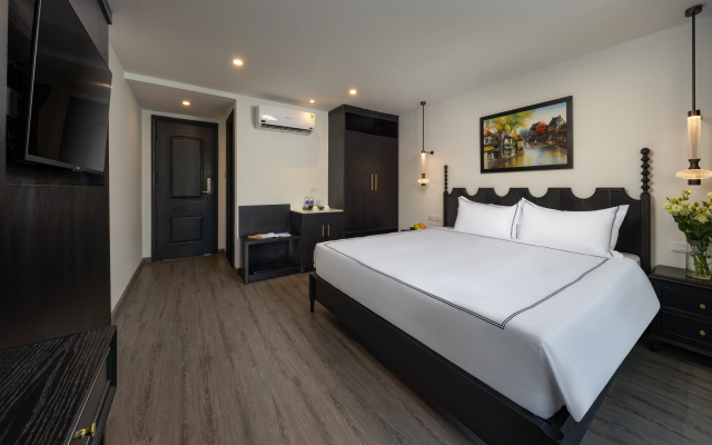 Sq Hang Gai Hotel & Spa – Guest Rooms – Hanoi