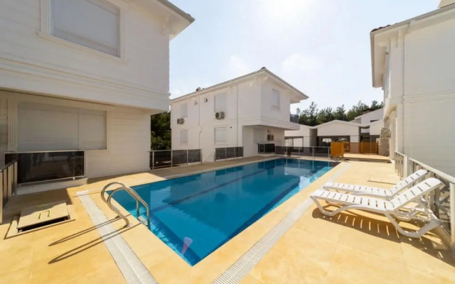 Great Villa With Pool Hammam and Sauna in Antalya
