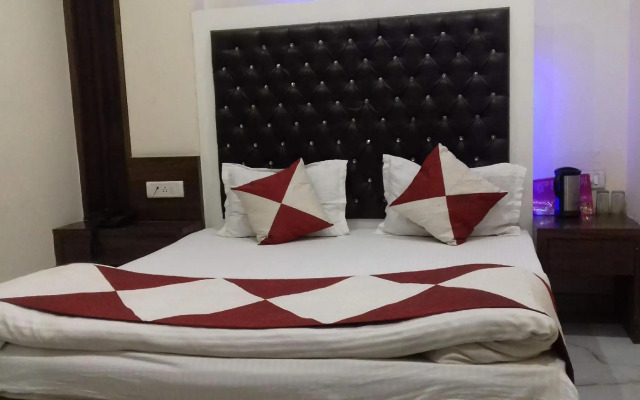Hotel Saffron Inn