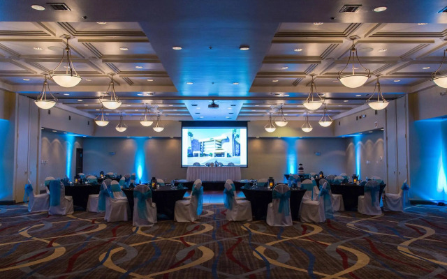 DoubleTree by Hilton Phoenix North