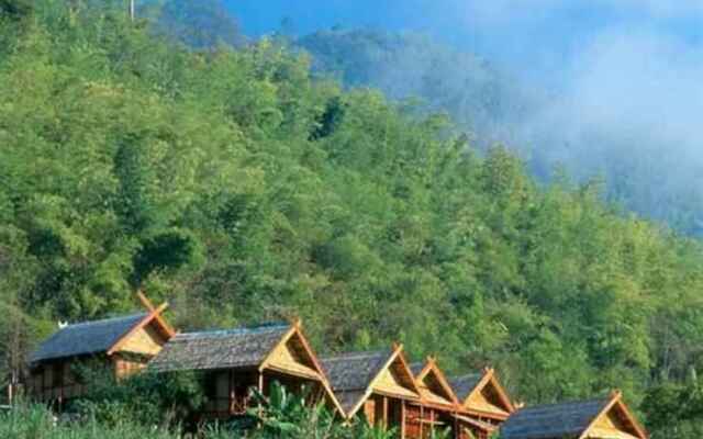 Mekong Cruises - The Luang Say Lodge & Cruises - Luang Prabang to Huay