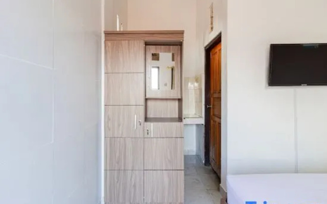 SN Guest House near Trans Studio Mall