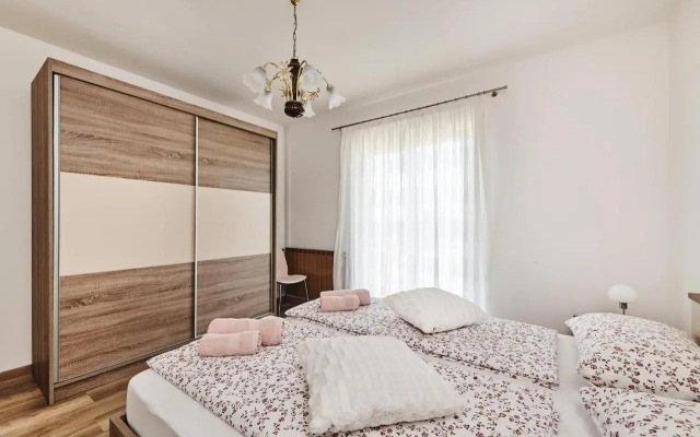 Apartment Ana