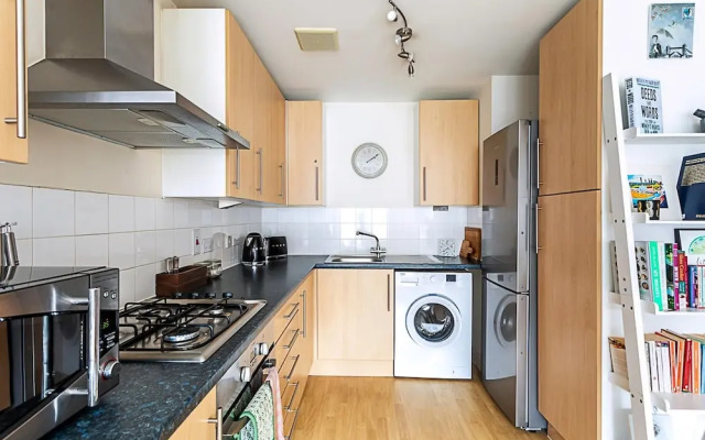 Bright Flat in Historic Whitechapel