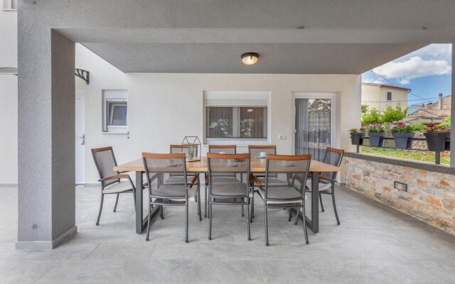 Beautiful Home in Vodnjan With Wifi and 2 Bedrooms