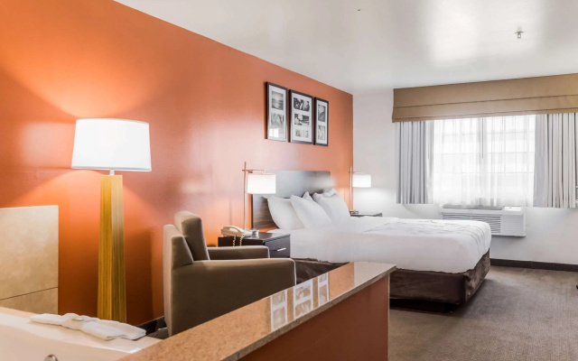 Sleep Inn & Suites North Liberty - Liberty City