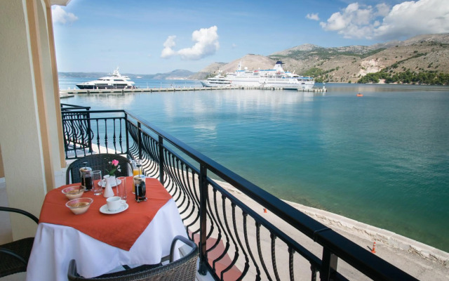 Aggelos Hotel
