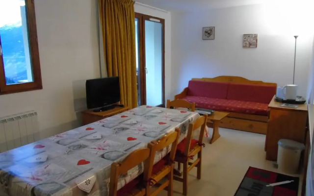 Lou Services Apartment J13 LSI 001