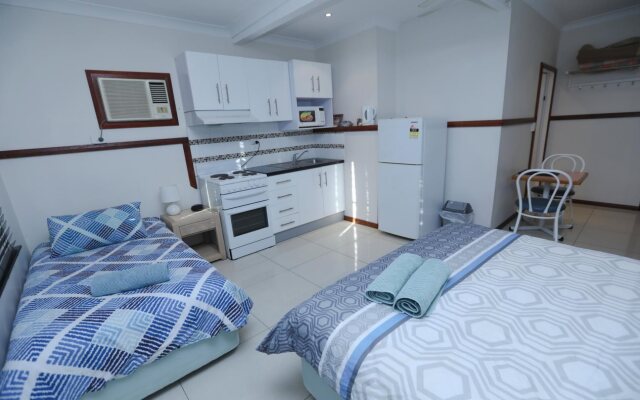 Across Country Motel and Serviced Apartments