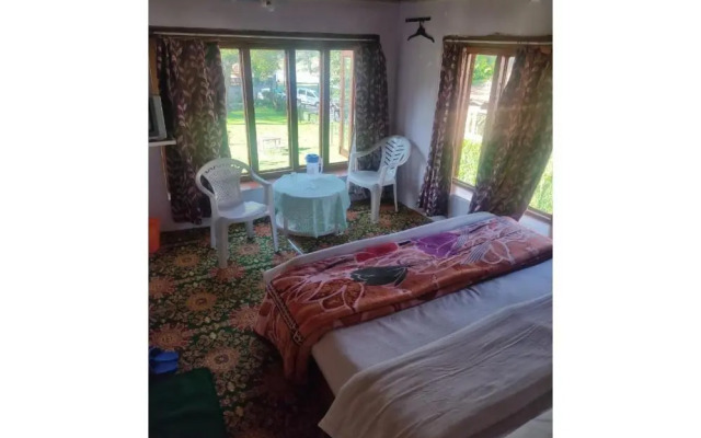 Zebrina Guest House