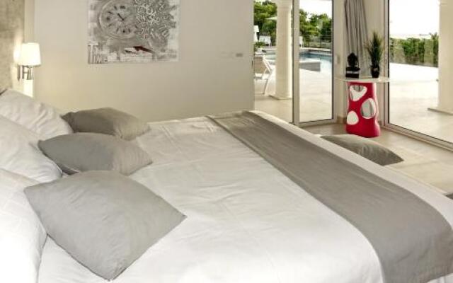 Seafacing Villas Apartments Rentals