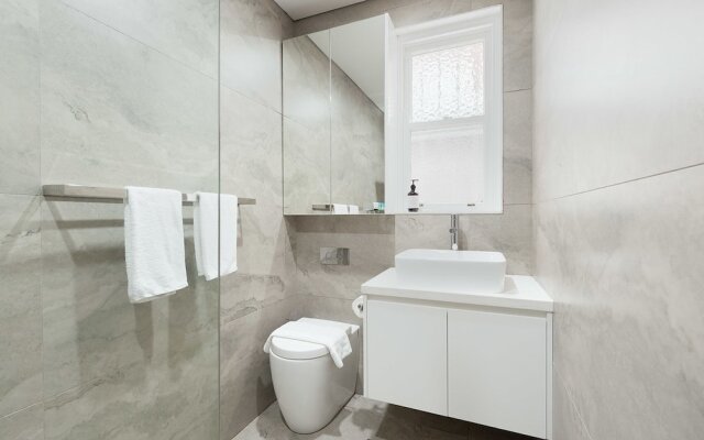 Luxury Escape in Bellevue Hill Apartment