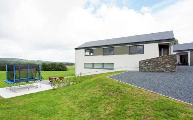 Lush Holiday Home with Private Swimming Pool in Tenneville