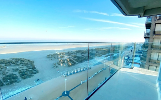 Apartment in Nieuwpoort With sea View