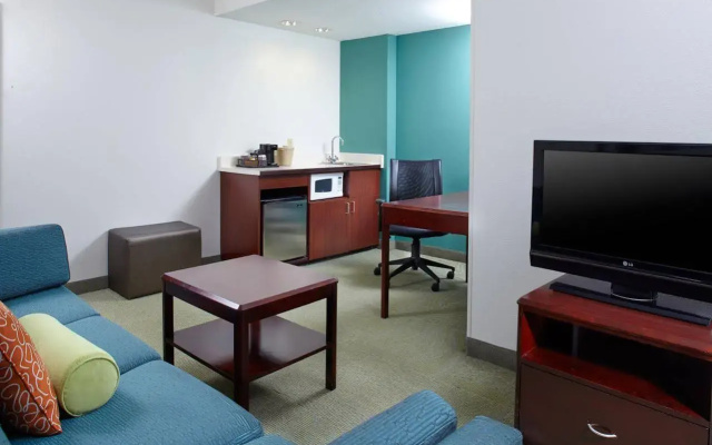 Staybridge Suites Pittsburgh Airport by IHG