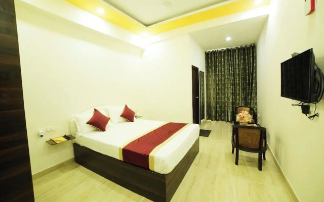 Goroomgo Skyee Residency Chandigarh