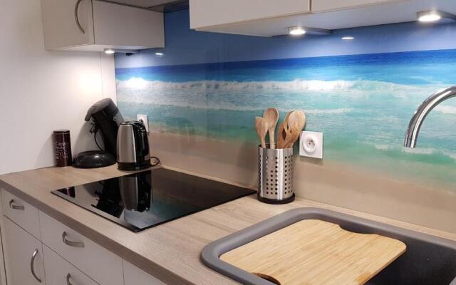 Beach Front Apartment Eljocri