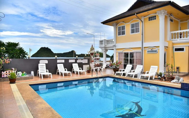 Sun Beach Hotel