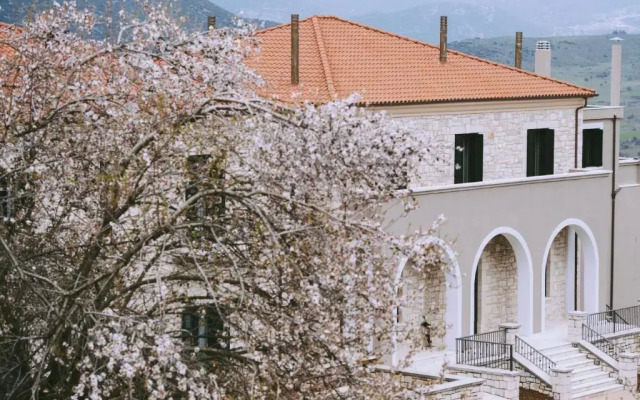 Levidi Suites