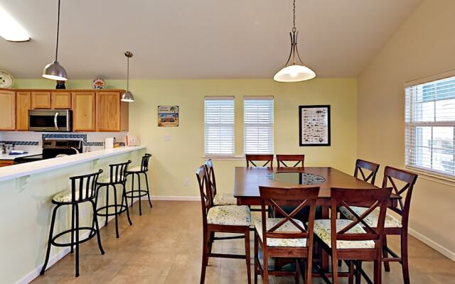 Doodle Digs - Three Bedroom Home