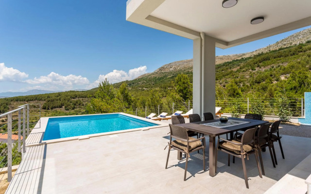 Villa Horizon save 15 percent on Split-villas com