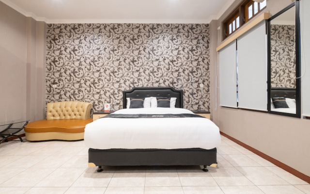 OYO 2469 Sutomo Homestay