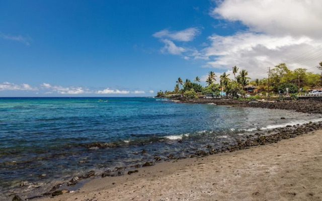 Kahaluu Bay Villas 304