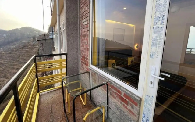The Hosteller Kufri, Shimla