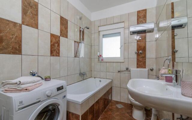 Apartment Vana - 400 m from beach