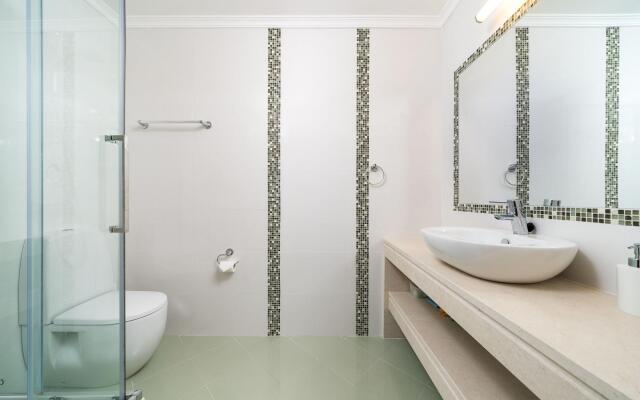 Albufeira Ocean View Townhouse by Ideal Homes