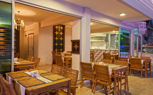 Sunny Hill Alya Hotel