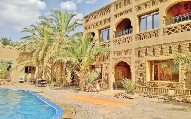 Auberge Hôtel Porte De Sahara Ouzina