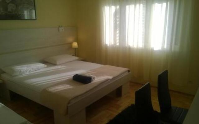 Rooms & Apartments Blue Beach