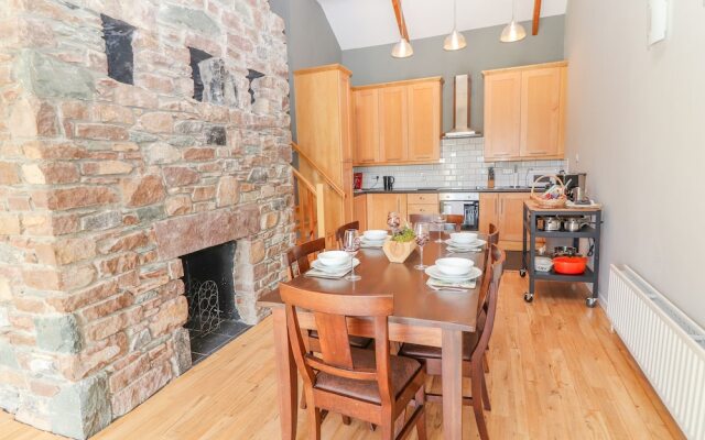 Rosnacarthna More Apartment