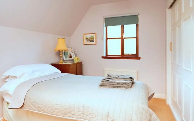 Holiday Home in Mid Wales With Countryside Views