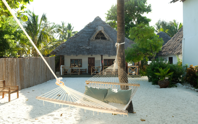 Makuti Beach Bungalows