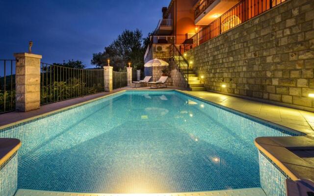 Villa Sana Via