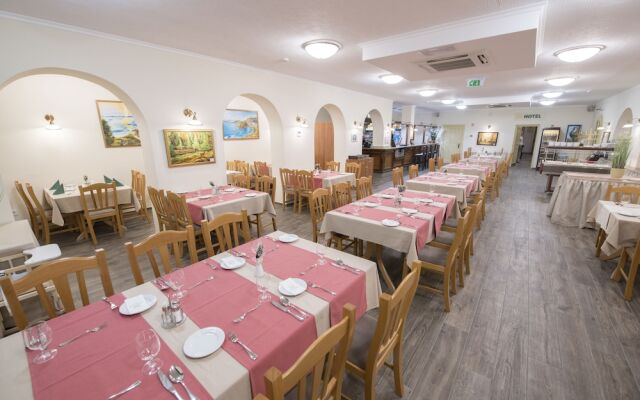 Land Plan Hotel And Restaurant