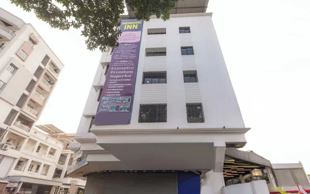 Treebo Trend Seven Suites