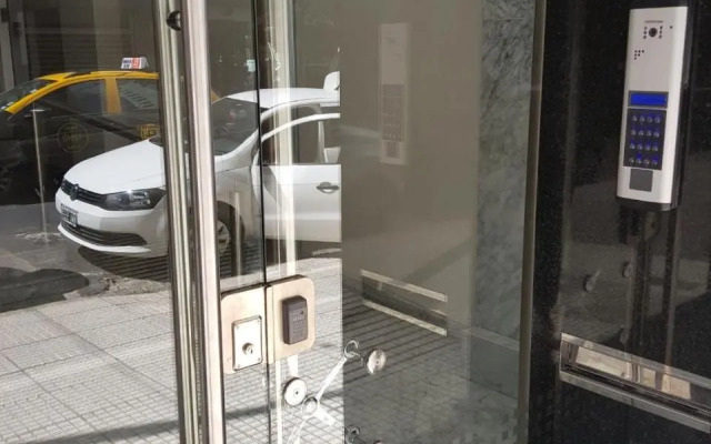 Billinghurst 1035 2 Pax