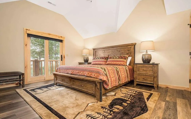 Longview Lodge by Taylor Made Deep Creek